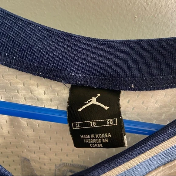 Nike Jordan UNC Tar Heels #23 Basketball Jersey Men’s XL – White/Carolina Blue - Picture 5 of 6